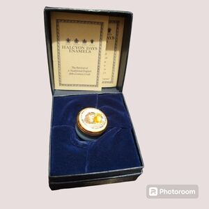 Halcyon Days Enamel Trinket Box 2 kittens